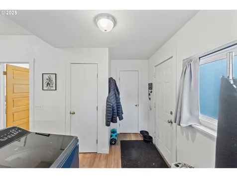 2650 Sheridan Avenue North Bend OR 97459