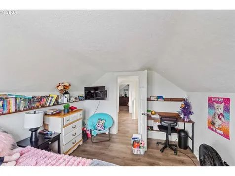 2650 Sheridan Avenue North Bend OR 97459