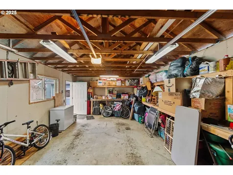 2650 Sheridan Avenue North Bend OR 97459
