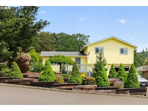 1783 NE Todd Street Roseburg OR 97470