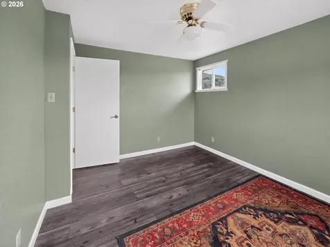 1783 NE Todd Street Roseburg OR 97470