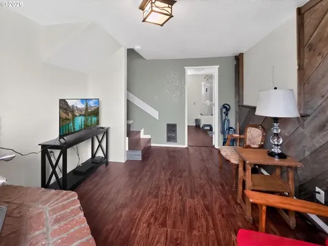 1783 NE Todd Street Roseburg OR 97470