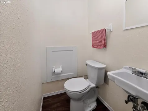 1783 NE Todd Street Roseburg OR 97470