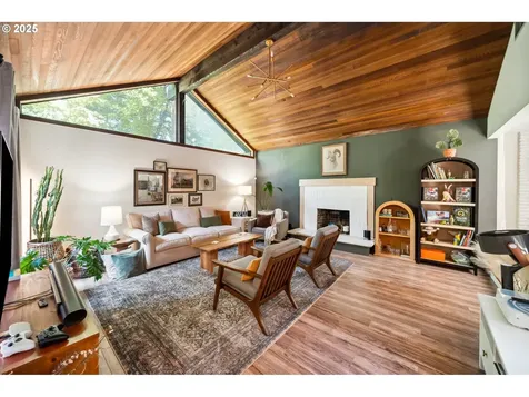 16523 NE Fargo Circle Portland OR 97230