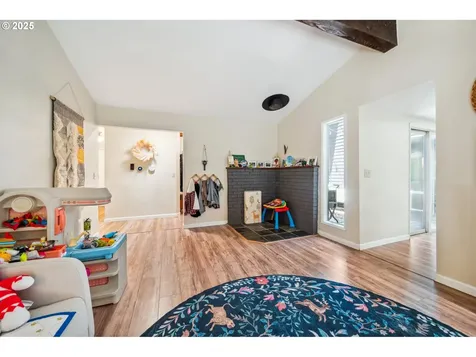 16523 NE Fargo Circle Portland OR 97230