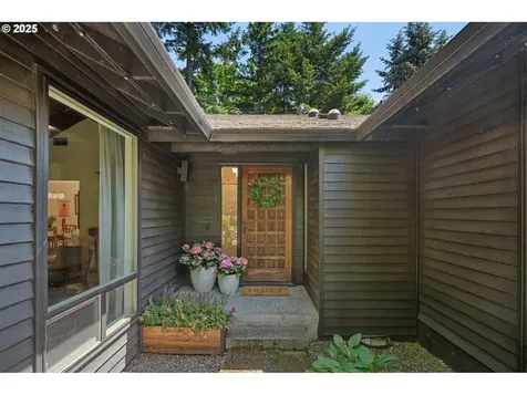 16523 NE Fargo Circle Portland OR 97230