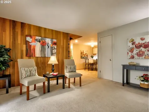 9435 SW 53rd Avenue Portland OR 97219