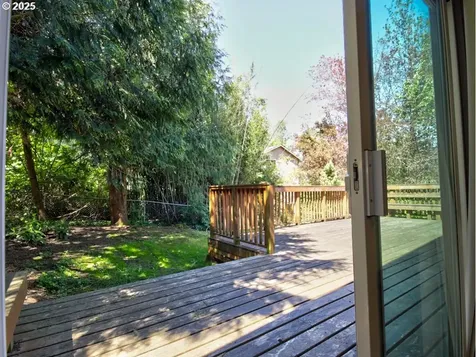 9435 SW 53rd Avenue Portland OR 97219