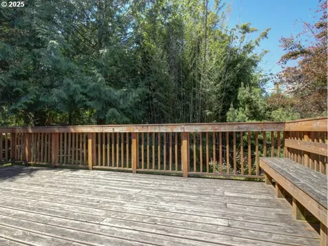 9435 SW 53rd Avenue Portland OR 97219