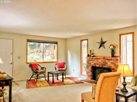 9435 SW 53rd Avenue Portland OR 97219