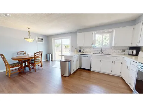 2130 Yolanda Avenue Springfield OR 97477