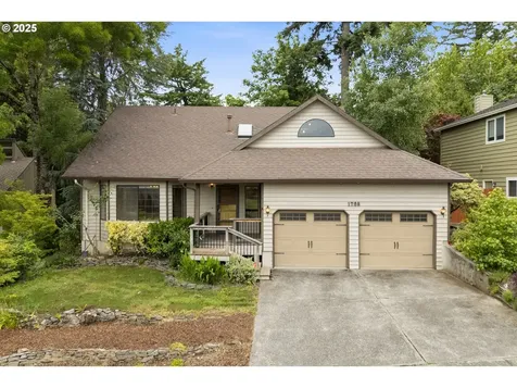 1705 SW 24th Drive Gresham OR 97080