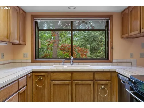 1705 SW 24th Drive Gresham OR 97080
