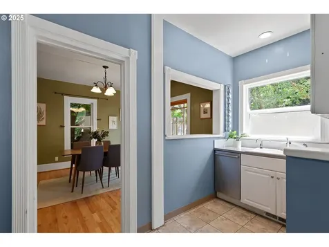 710 SE 26th Avenue Portland OR 97214