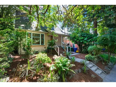 710 SE 26th Avenue Portland OR 97214