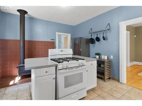 710 SE 26th Avenue Portland OR 97214