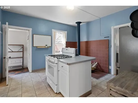 710 SE 26th Avenue Portland OR 97214