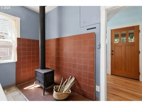 710 SE 26th Avenue Portland OR 97214