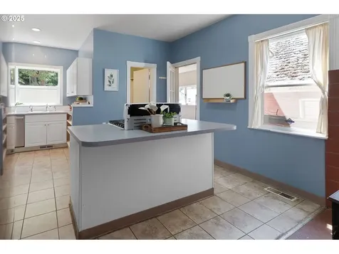 710 SE 26th Avenue Portland OR 97214