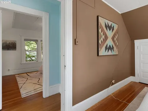 710 SE 26th Avenue Portland OR 97214
