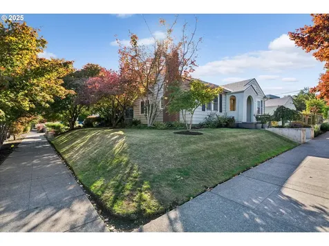1630 SE Tolman Street Portland OR 97202