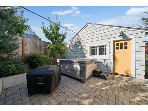 1630 SE Tolman Street Portland OR 97202