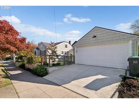 1630 SE Tolman Street Portland OR 97202