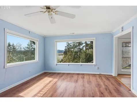 319 N 3rd Street Kalama WA 98625