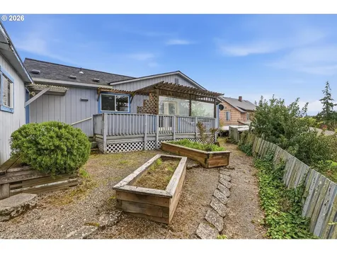 319 N 3rd Street Kalama WA 98625
