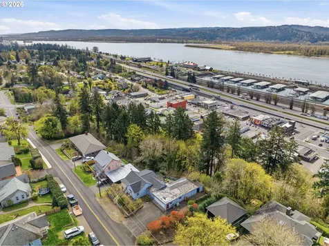 319 N 3rd Street Kalama WA 98625
