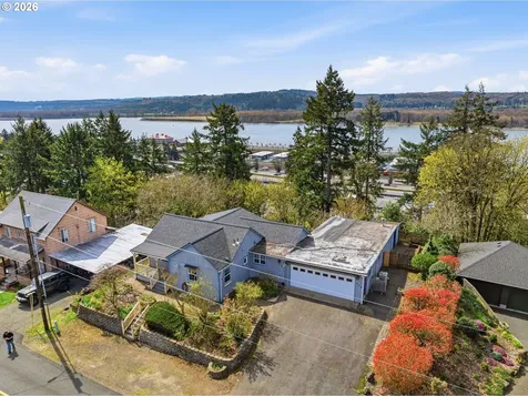 319 N 3rd Street Kalama WA 98625