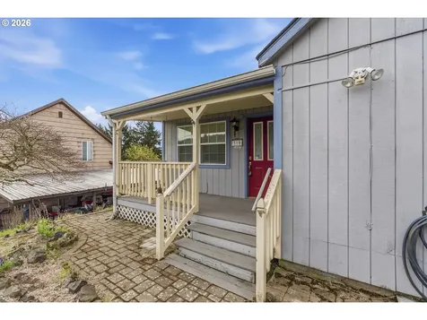 319 N 3rd Street Kalama WA 98625