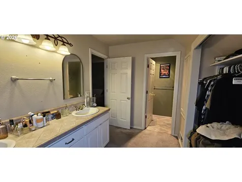 4986 Rebecca Street Salem OR 97305