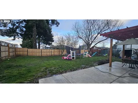4986 Rebecca Street Salem OR 97305