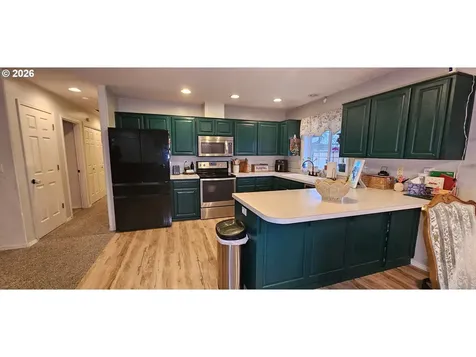 4986 Rebecca Street Salem OR 97305