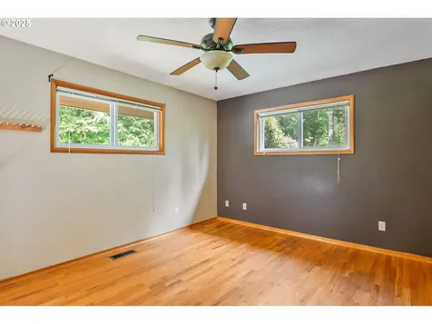 112 Paine Road Castle Rock WA 98611