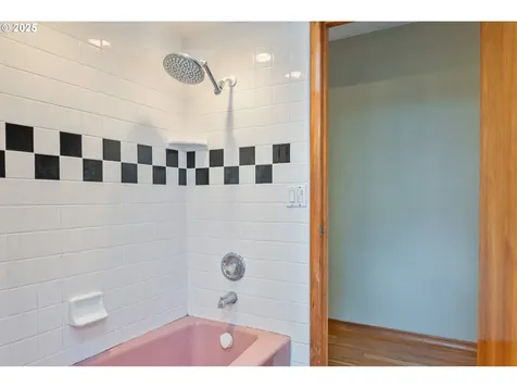 112 Paine Road Castle Rock WA 98611