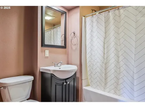 112 Paine Road Castle Rock WA 98611