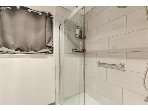 251 SE 3rd Avenue Canby OR 97013