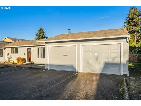 251 SE 3rd Avenue Canby OR 97013