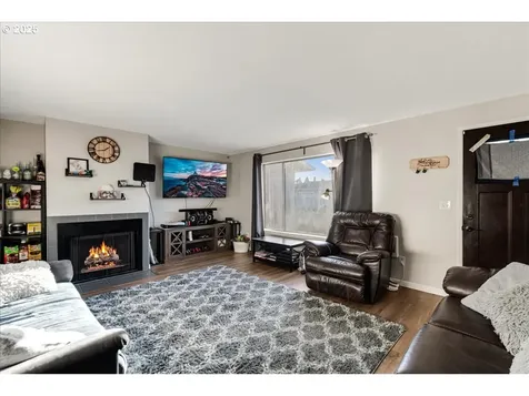 251 SE 3rd Avenue Canby OR 97013