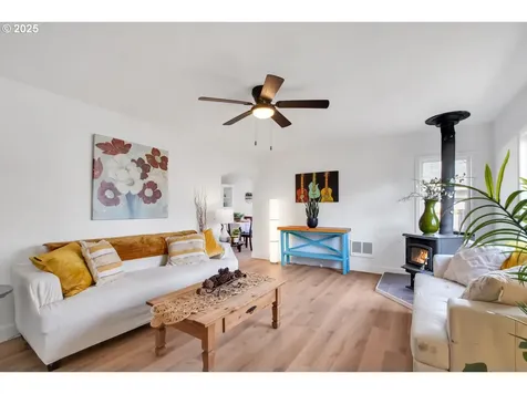 6521 SE 64th Avenue Portland OR 97206