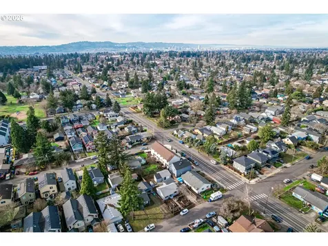 6521 SE 64th Avenue Portland OR 97206