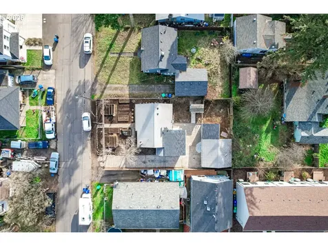 6521 SE 64th Avenue Portland OR 97206