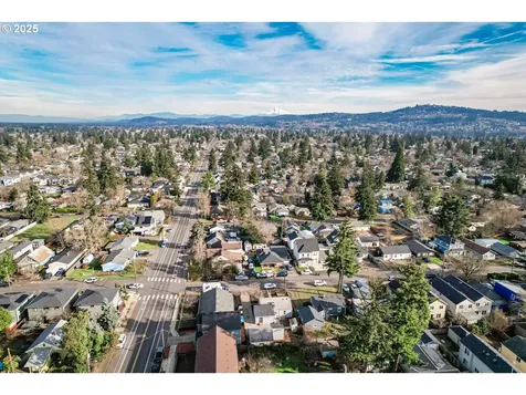 6521 SE 64th Avenue Portland OR 97206
