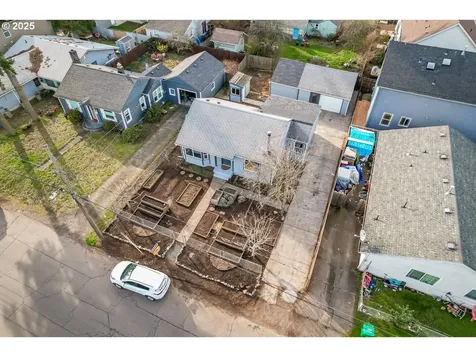 6521 SE 64th Avenue Portland OR 97206