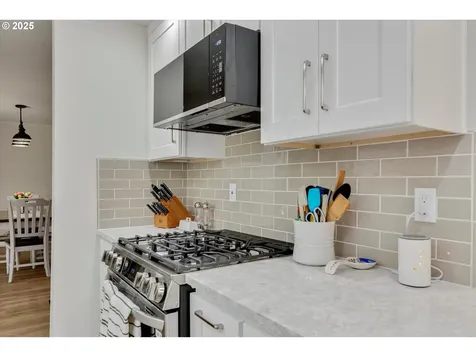 8345 SW Mapleleaf Street Portland OR 97223