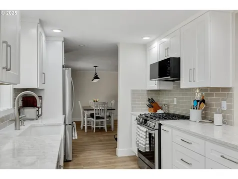 8345 SW Mapleleaf Street Portland OR 97223
