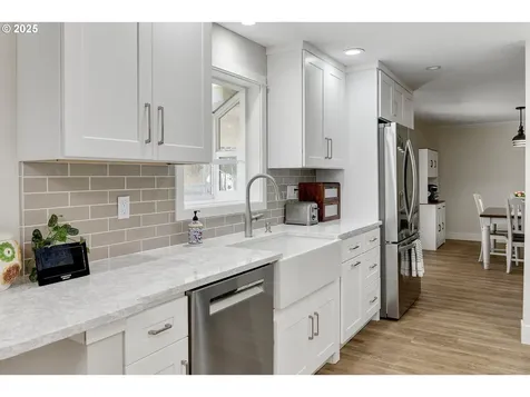 8345 SW Mapleleaf Street Portland OR 97223
