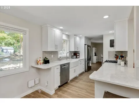 8345 SW Mapleleaf Street Portland OR 97223